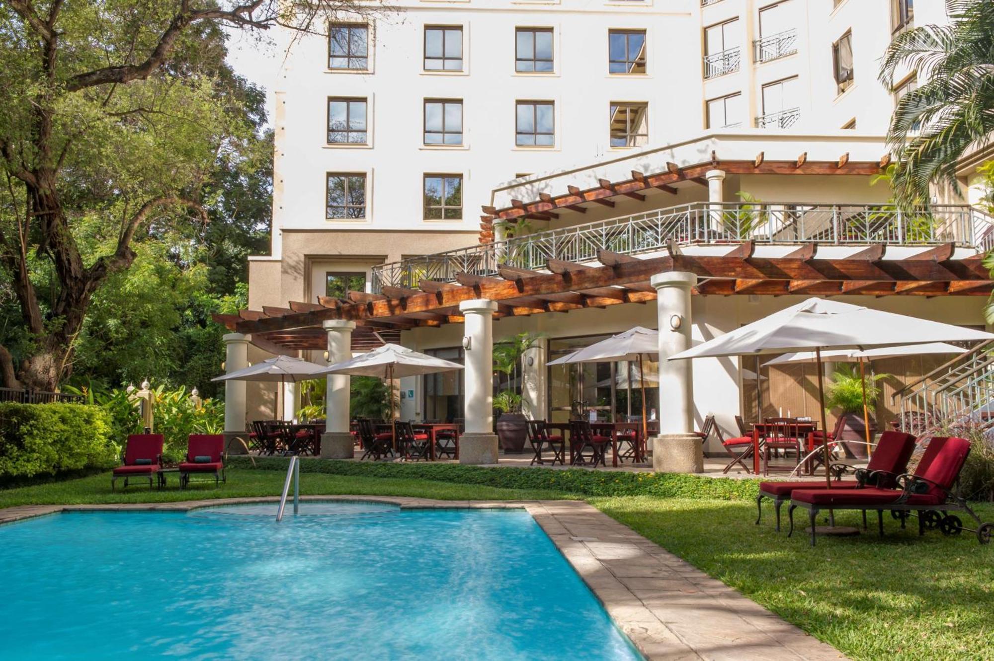 Southern Sun Dar Es Salaam Buitenkant foto